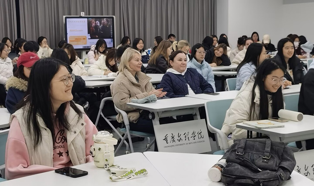 俄语沙龙2.jpg